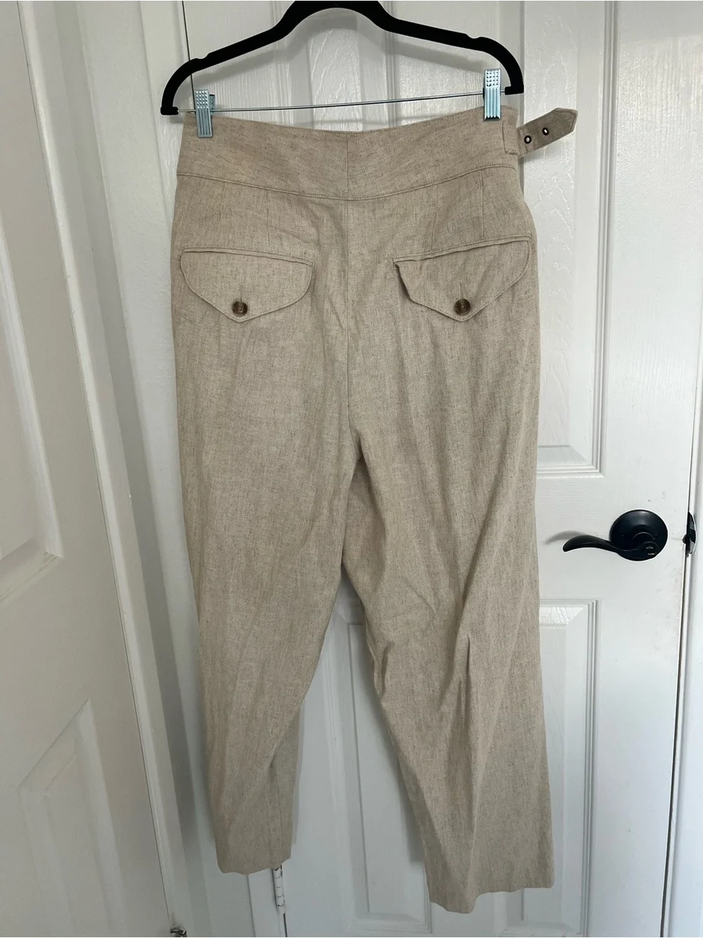 Banana Republic Beige Pleated High-Waist women’s Trousers with Belt